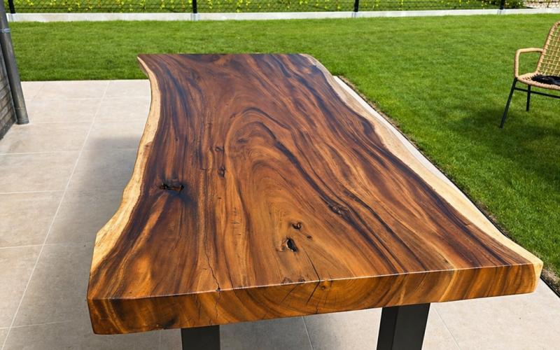 Suar Tuintafel &ndash; Stel zelf samen &ndash; 8 cm Massief Boomstamblad &ndash; Gratis Montage